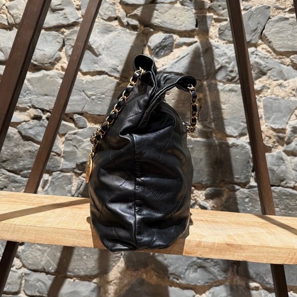 Chanel Black Calfskin Leather Medium 22 Hobo Bag W/ Pouch - Picture 5 of 16